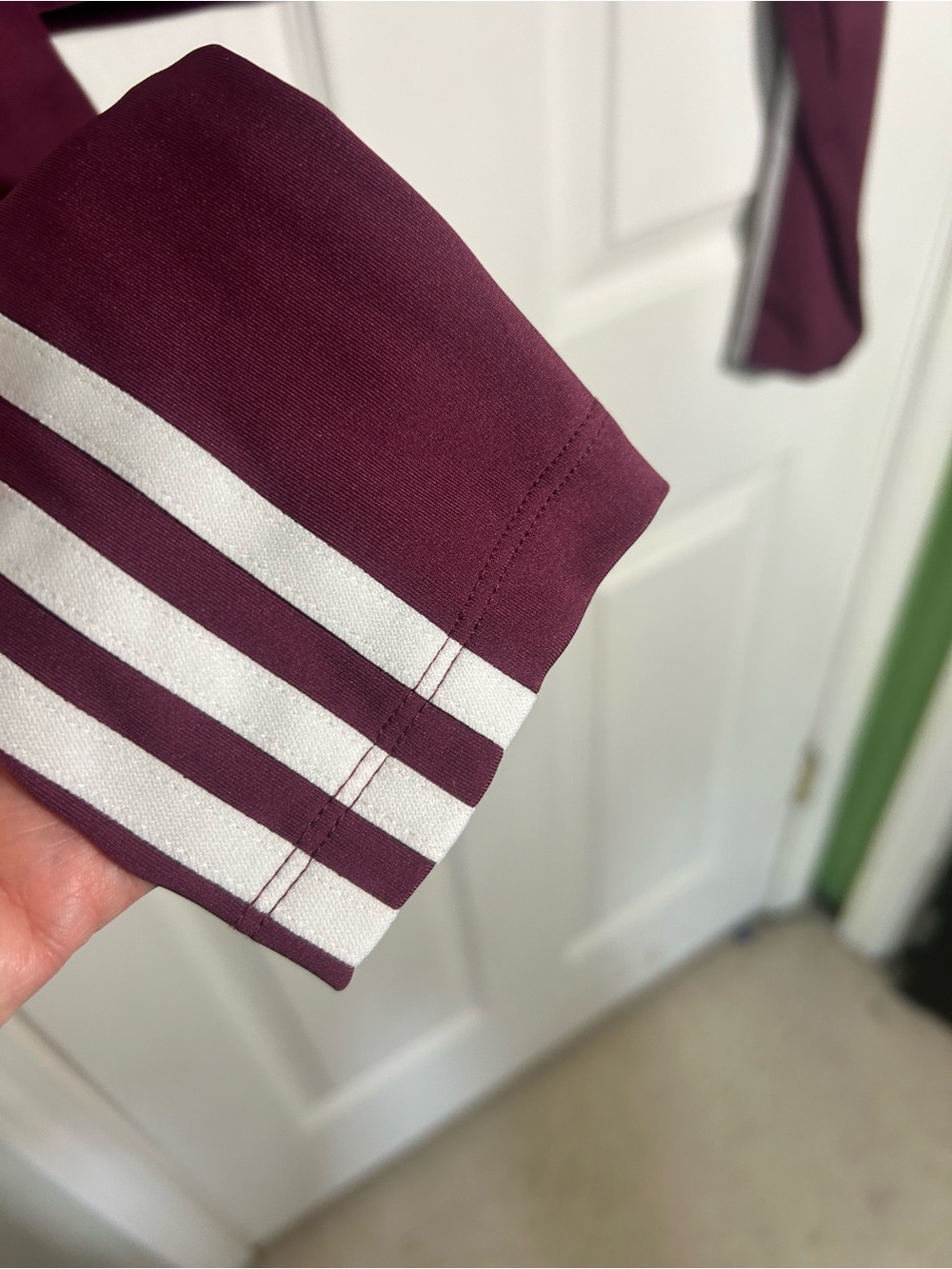 Adidas Originals Adicolor Classics long-sleeve crop burgundy square neck Medium - Picture 4 of 14